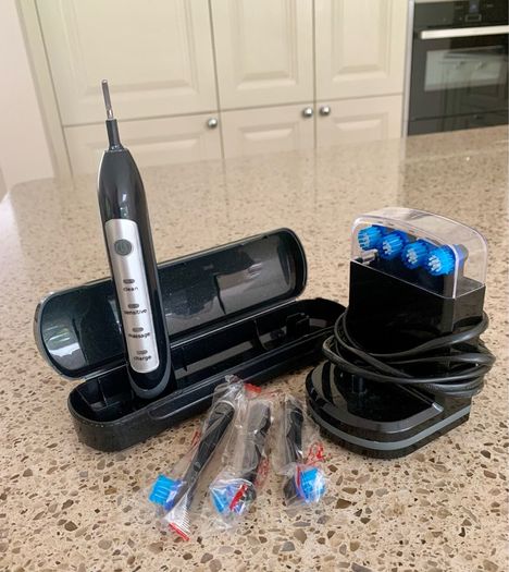 Electric toothbrush