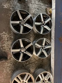 VW Audi OE 17" wheels