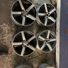 VW Audi OE 17" wheels