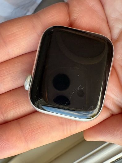 Apple Watch Nike Series 5 (40mm, Silver Aluminium) Boxed (Model A2092)