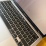 macbook pro 2020 13" Image 3