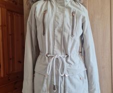 Ladies Cream Heavyweight Parka Coat ( size 6-8)
