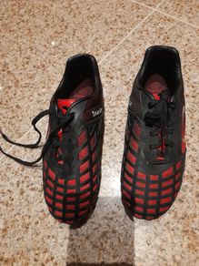 Football boots, size 2 (34EU)