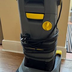 Karcher BR 30/4 C Floor Scrubber Dryer (2023) Professional Machine, Lightly Used