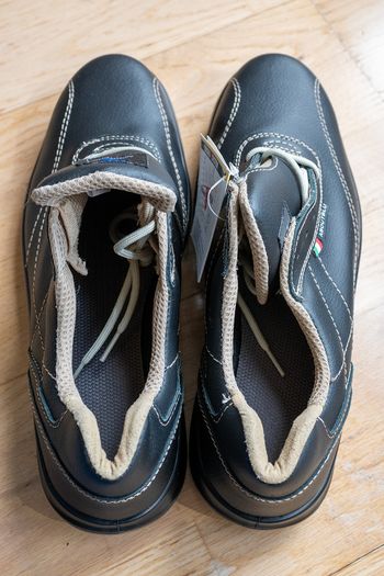 Safety shoes