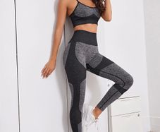 gym set / black and grey