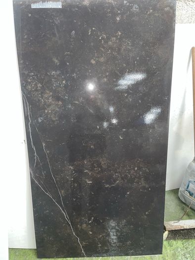 granite and quartz- 8 mm DEKTON keyla