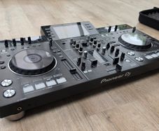 Pioneer DJ XDJ-RX All-In-One DJ Controller System - Magma Flight Case - in Excellent Condition