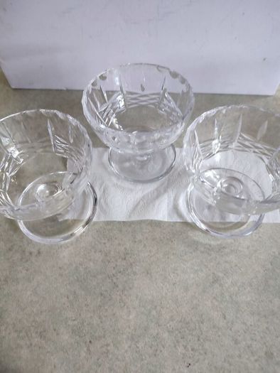 Set of 3 Vintage Cavan Crystal Cut Sundae Bowls