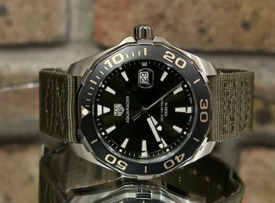 TAG Heuer Aquaracer - Mens Wristwatch