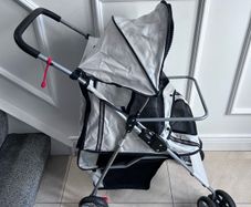 Dog pram