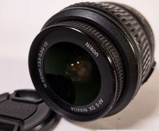 Nikon DX AF-S Nikkor 18-55mm f/3.5-5.6G Lens - Tested & Working