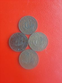 4 1950s British Halfpennies