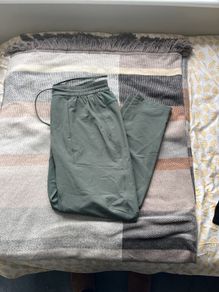 Lululemon Men's Army Green Joggers Large