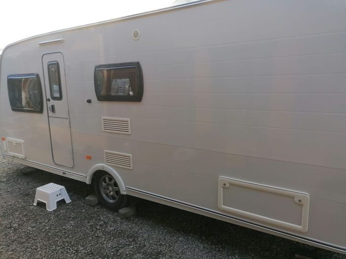 Lunar Lexon 560 4 Berth Caravan 2010
