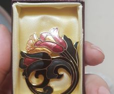 Brooch