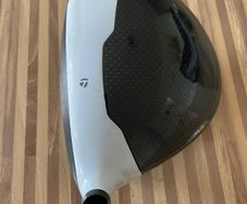 Taylormade M2 driver head