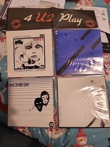 4 U2 Play 7" single set - U2