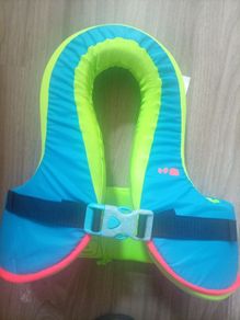 Safety swim vest
