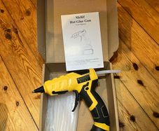 Cordless hot glue gun for 18v dewalt battery