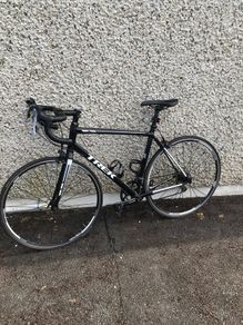 Road bicycle