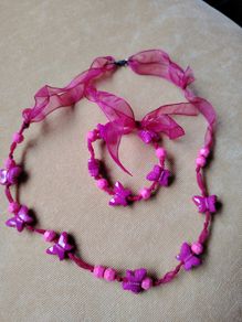Necklace & bracelet with Butterlies