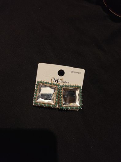 stud earrings
