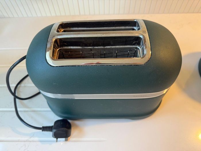 Kitchen Aid kettle and toaster