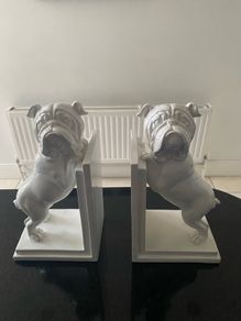 Pair of 9 inch tall English Bulldog bookends