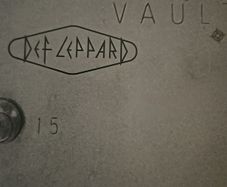 Def Leppard - Vault. Greatest Hits.