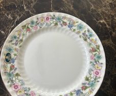 Aynsley Wild Tudor Plate