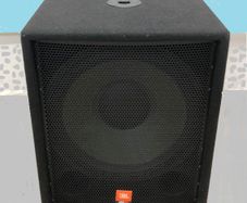 Jbl Jrx 118s  18" Bass Cab