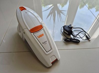 Car handheld vacuum cleaner