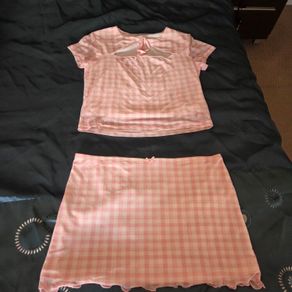 Pink holiday set cropped top and mini skirt, size 10