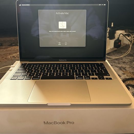 Macbook