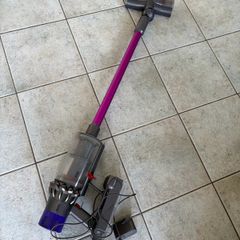 Dyson V10