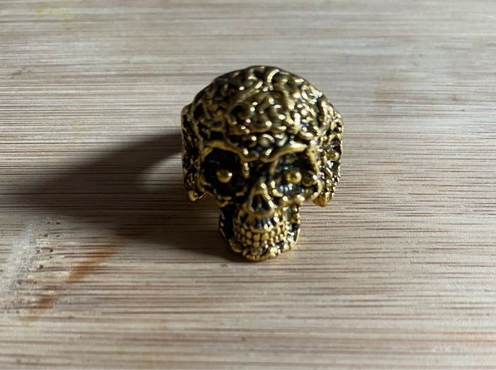Skull ring large size