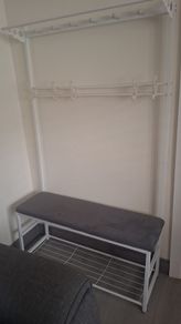 Coat rail