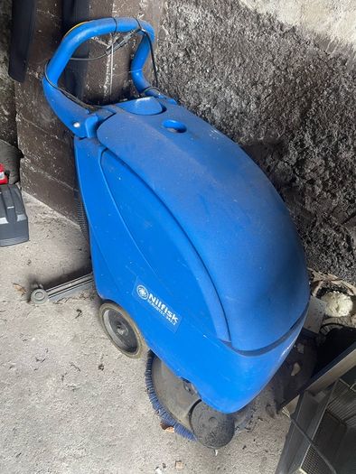nilfisk scrubtec 343.2 floor polisher