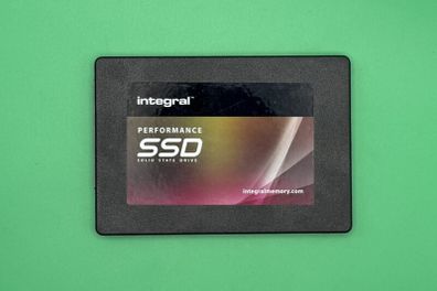 Integral PSERIES 2.5inch SataSSD 240GB