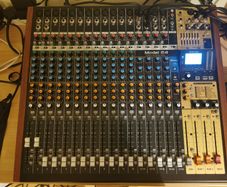 Tascam Model 24