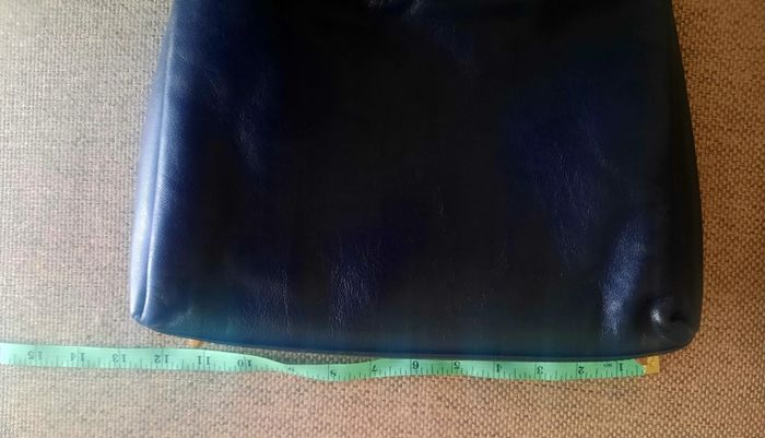 Genuine black leather handbag in excellent condition with no issues see last three photos for exact measurements FREE TRACKED POSTAGE INCLUDED