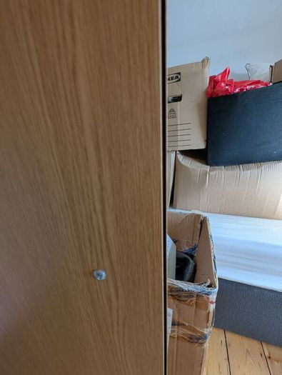 Freestanding wardrobe