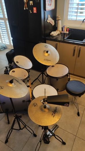 Mapex Drum kit