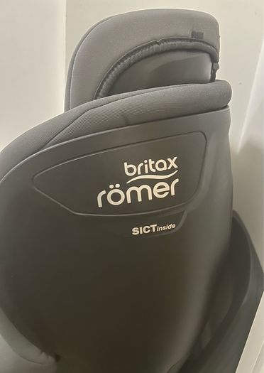 Britax Romer Dualfix Pro M Car Seat