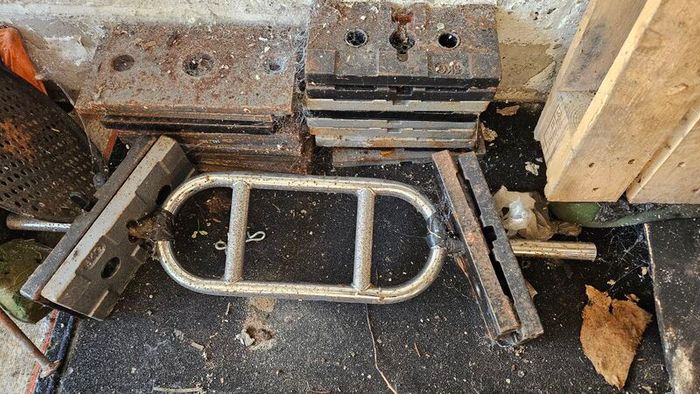 Concrete weights and cast iron plates