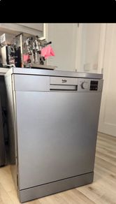Beko Silver Freestanding Dishwasher