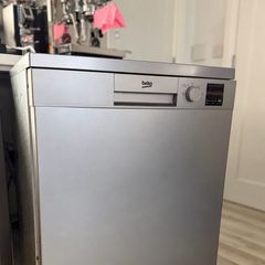 Beko Silver Freestanding Dishwasher
