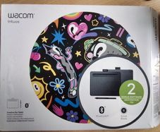 Wacom Intuos Small Graphics Tablet