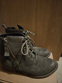 Aldo Womens Boots Size 5.5